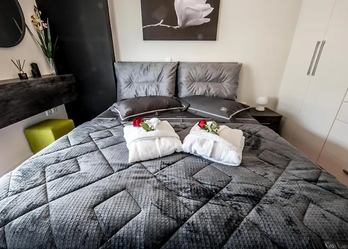 Escape Luxury Апартаменты *