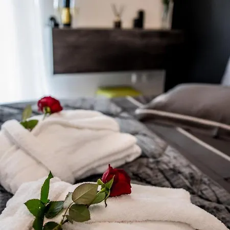 Escape Luxury Apartment